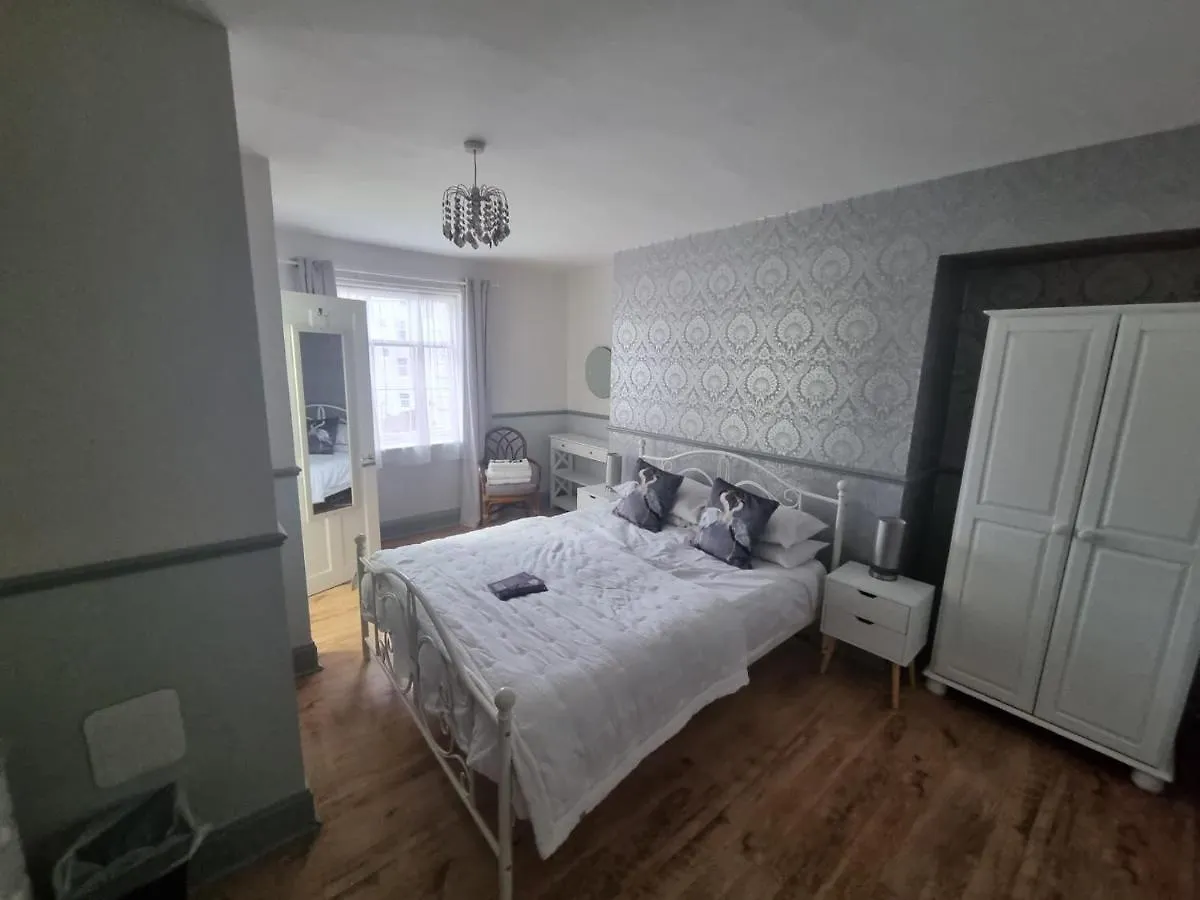 Lilyrose Hotel Whitby